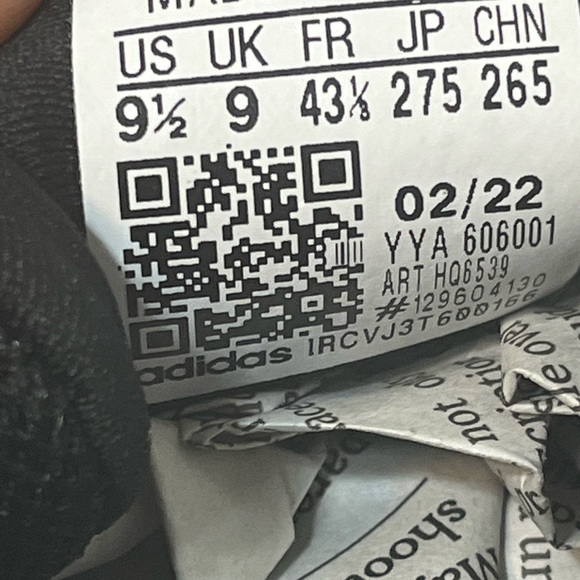 Adidas PARLEY X ULTRABOOST '22 SHOES (HQ6539) Size 9.5 - Picture 4 of 10